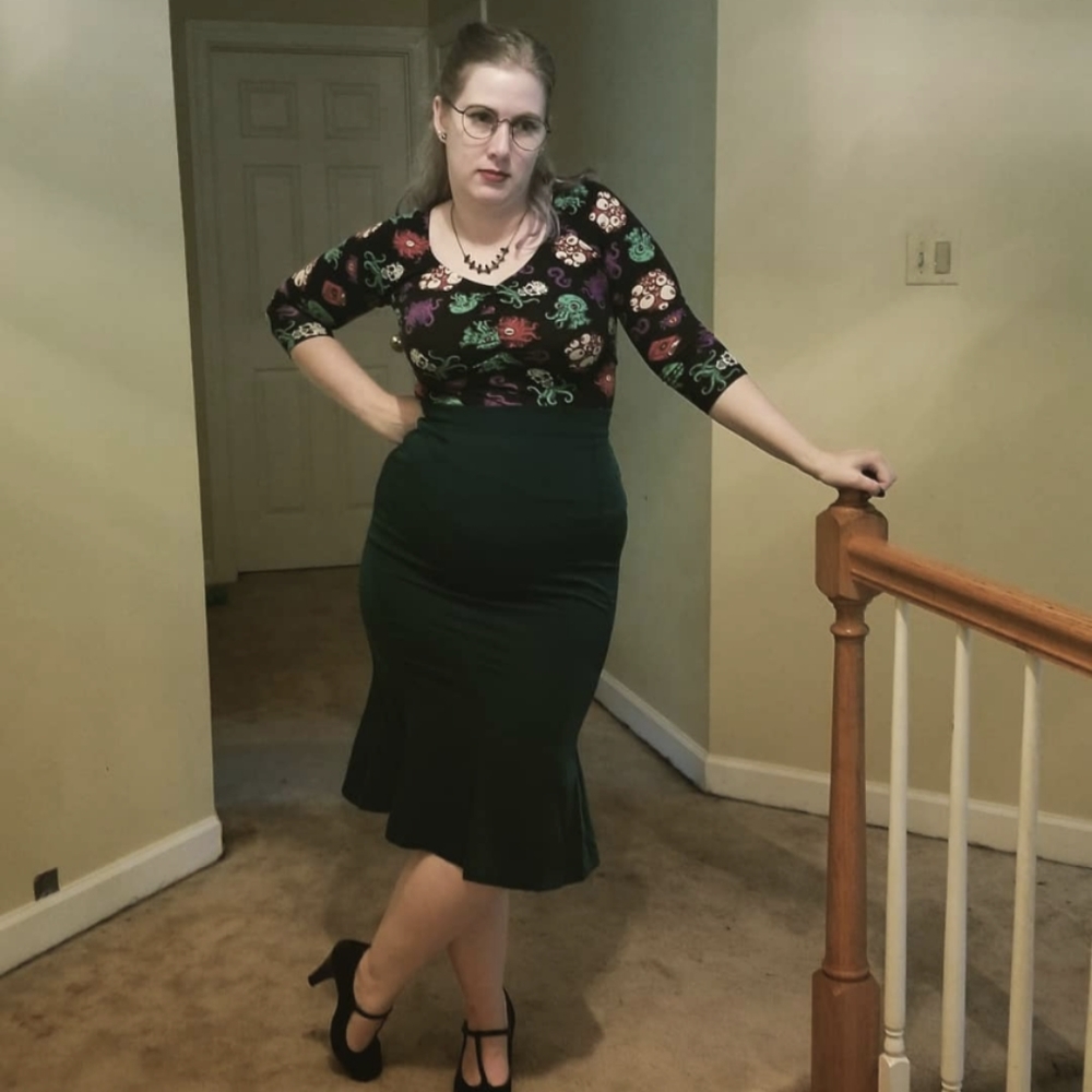 Green high waisted pencil skirt